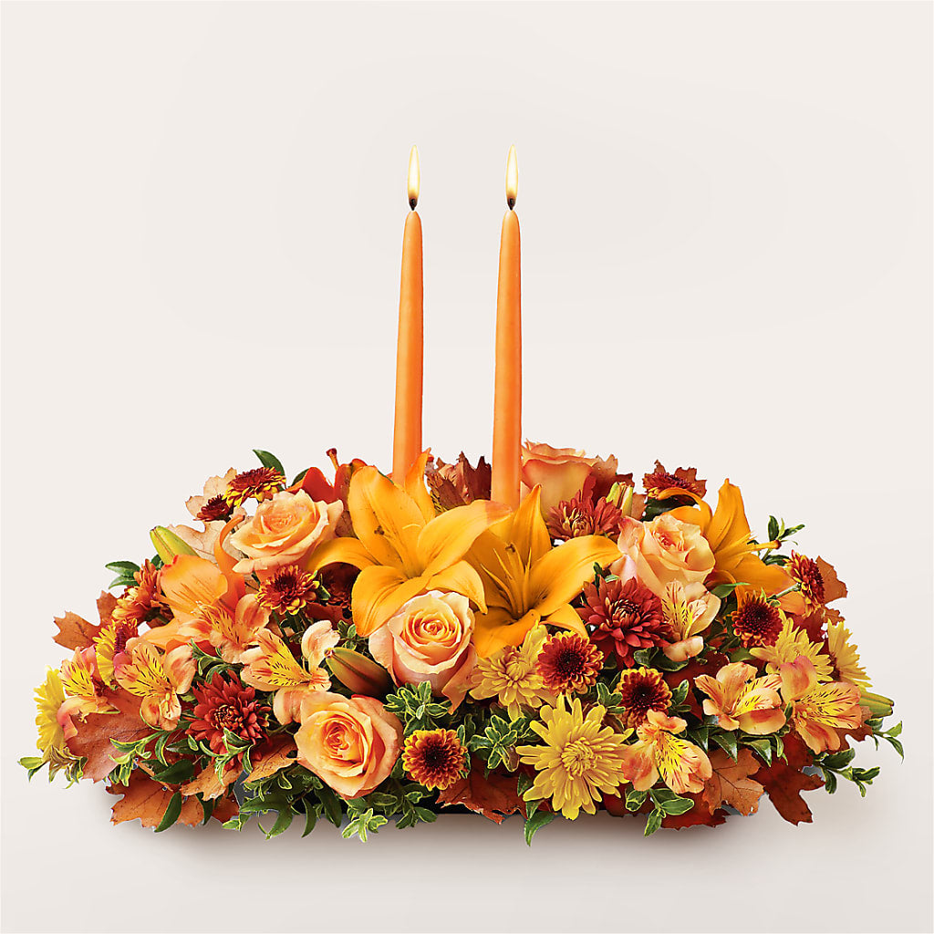Traditions Centerpiece – East City Flower Shop, Peterborough ON