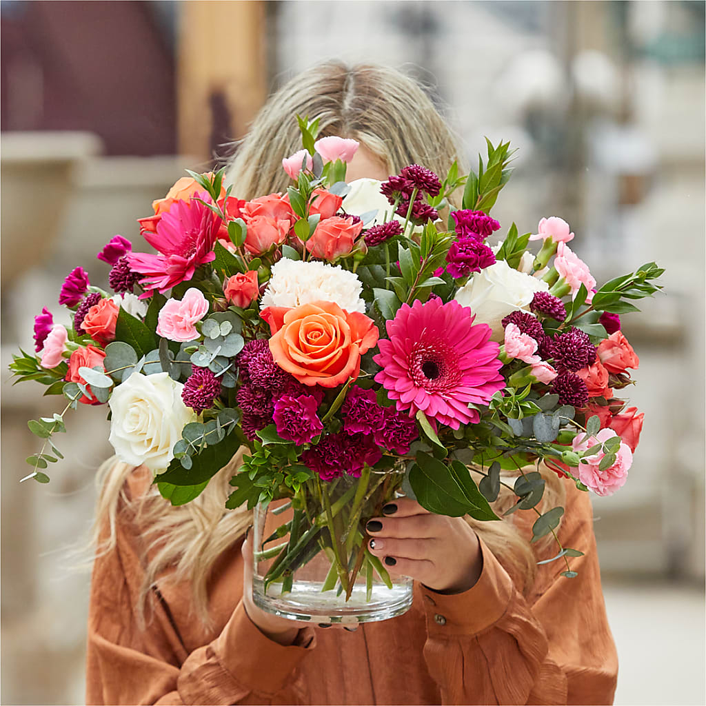 Smell the Roses Bouquet –  East City Flower Shop, Peterborough ON